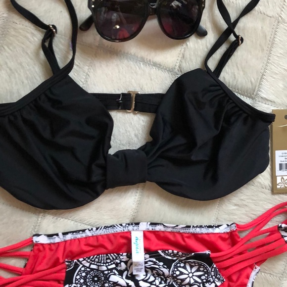 Bikini - Picture 5 of 11